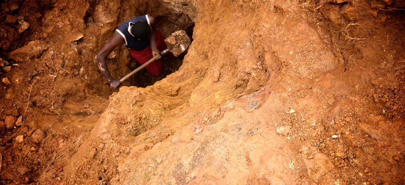 digging-for-coltan-1.jpg